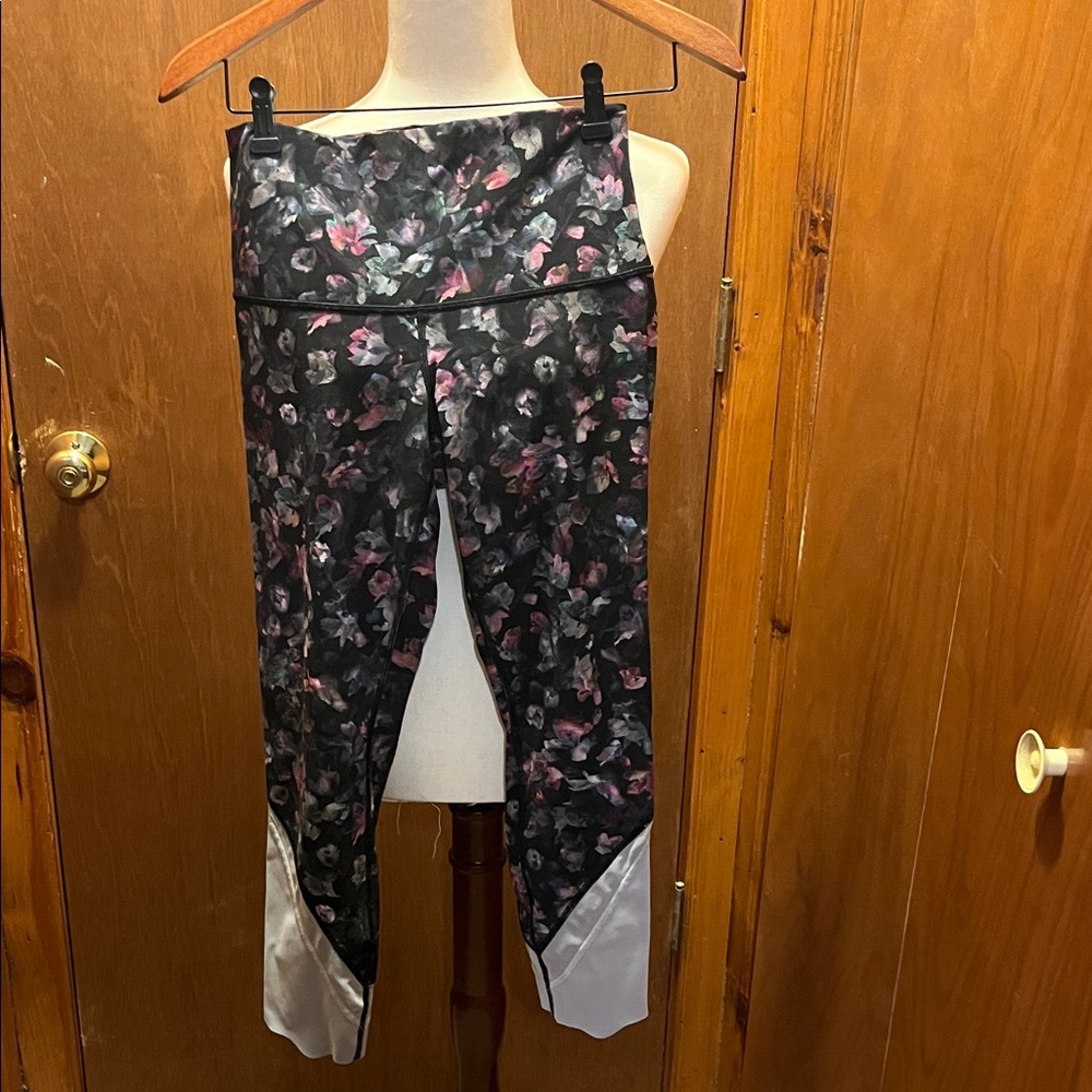 Lululemon Wunder Under crop Black and Pink Floral Leggings